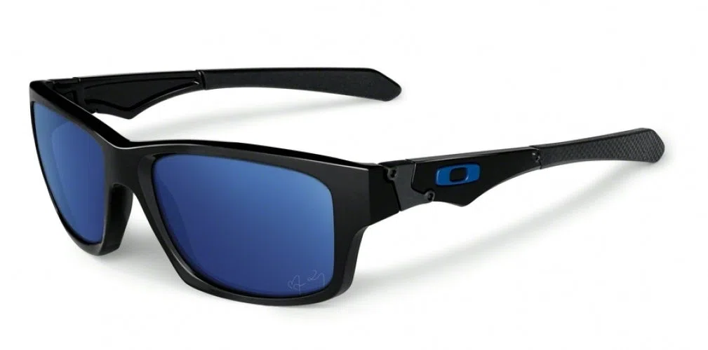 Oakley Jupiter Squared 9135 Sunglasses - view 7